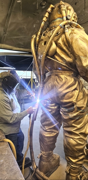 Siebe Gorman 8 foot Sculpt by #GregPolutanovich 